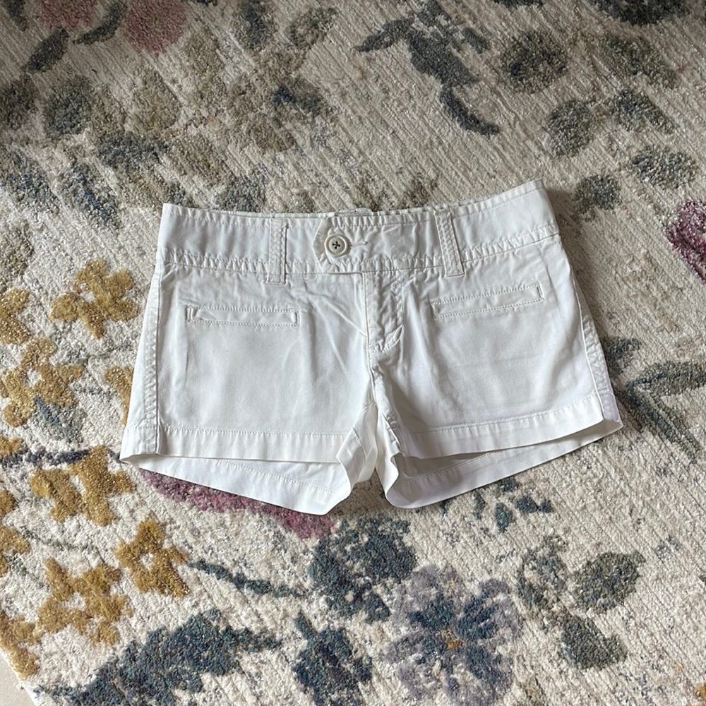 American eagle shorts size 0.